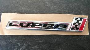 emblema cupra.JPG